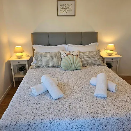 River Breeze Apartment *