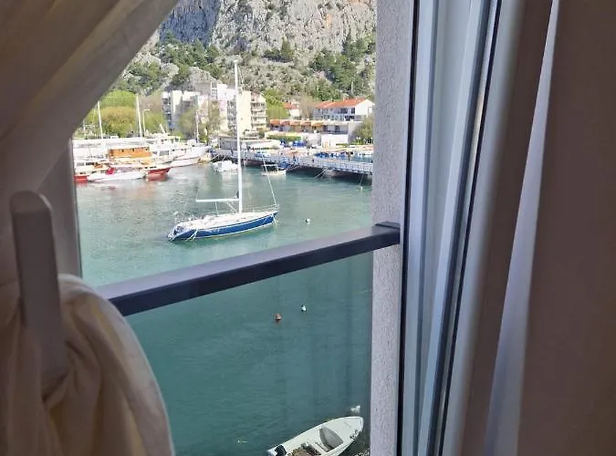 River Breeze Omiš