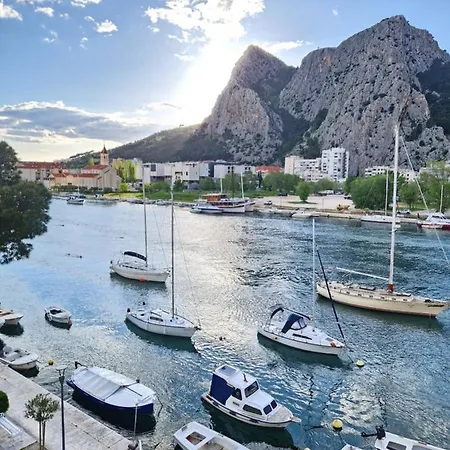 River Breeze Omiš